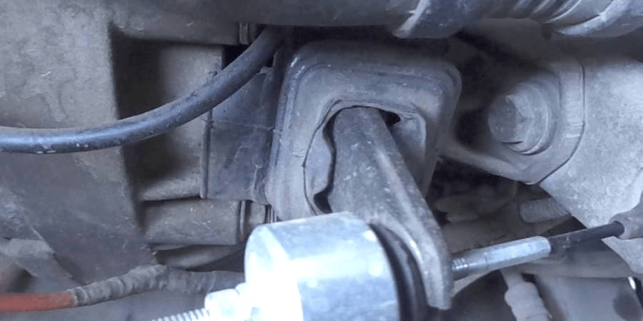 Замена тросика сцепления на Renault Logan