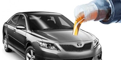 Замена масла в двигателе в Toyota Camry